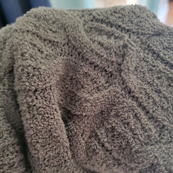 Dark Green Cropped Plush Sweater Size XS - Picture 3 of 3